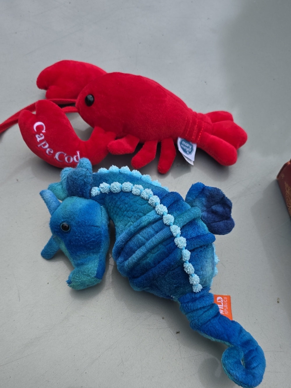 🦞 Cape Cod Mary Meyer VT Lobbie Lobster &  Seahorse Stuffed Plush Ocean Toys